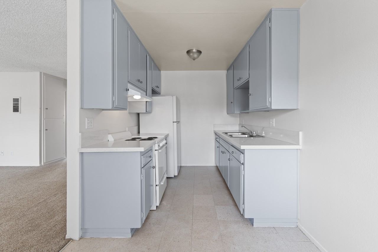 369 K St #75 - Photo 3 of 17