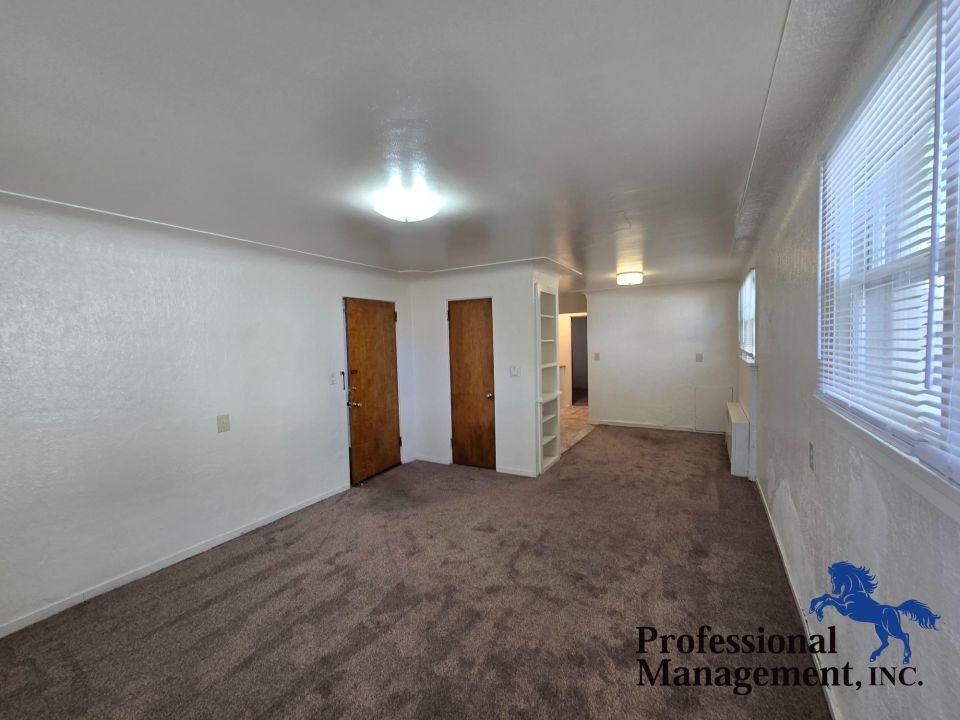 43 Broadwater Ave #3 - Photo 3 of 6
