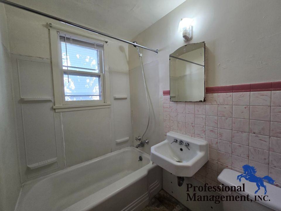 43 Broadwater Ave #3 - Photo 6 of 6