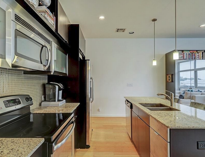 1406 Columbus Street #201 - Photo 7 of 8