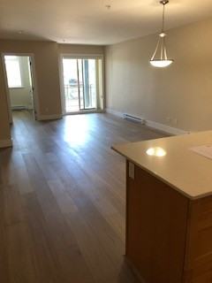 5599 14B Avenue #406 - Photo 2 of 7
