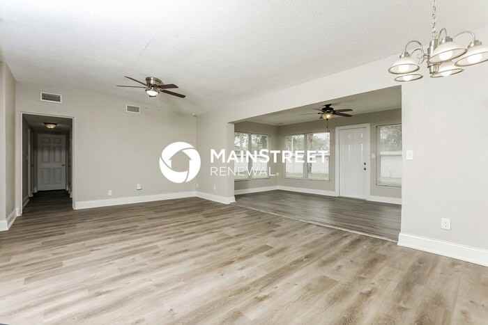 5415 Alloway St - Photo 3 of 16