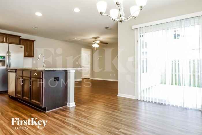 197 Belmont Way - Photo 3 of 6