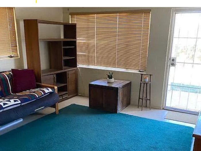 316 S Avenue B - Photo 3 of 12