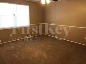 5641 N Drury Ave - Photo 1 of 1