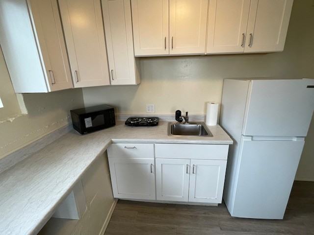 1653 Ramona Ave - Photo 4 of 12