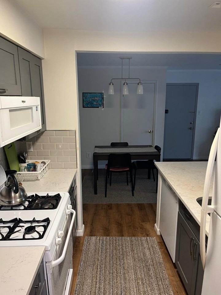 205 Woodhollow Dr #205 - Photo 2 of 16