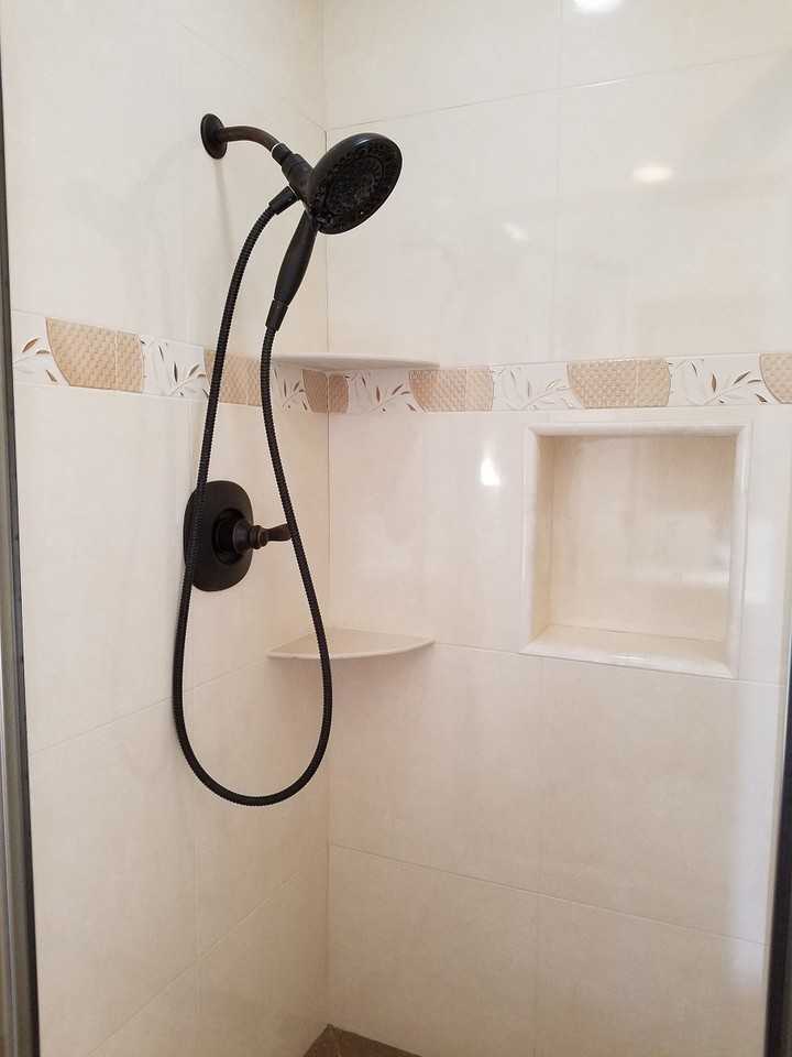15616 Lancelot Ave #NA - Photo 3 of 12