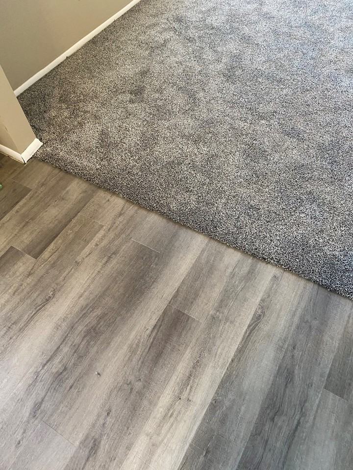 300 W 9th St #1 - Photo 2 of 10