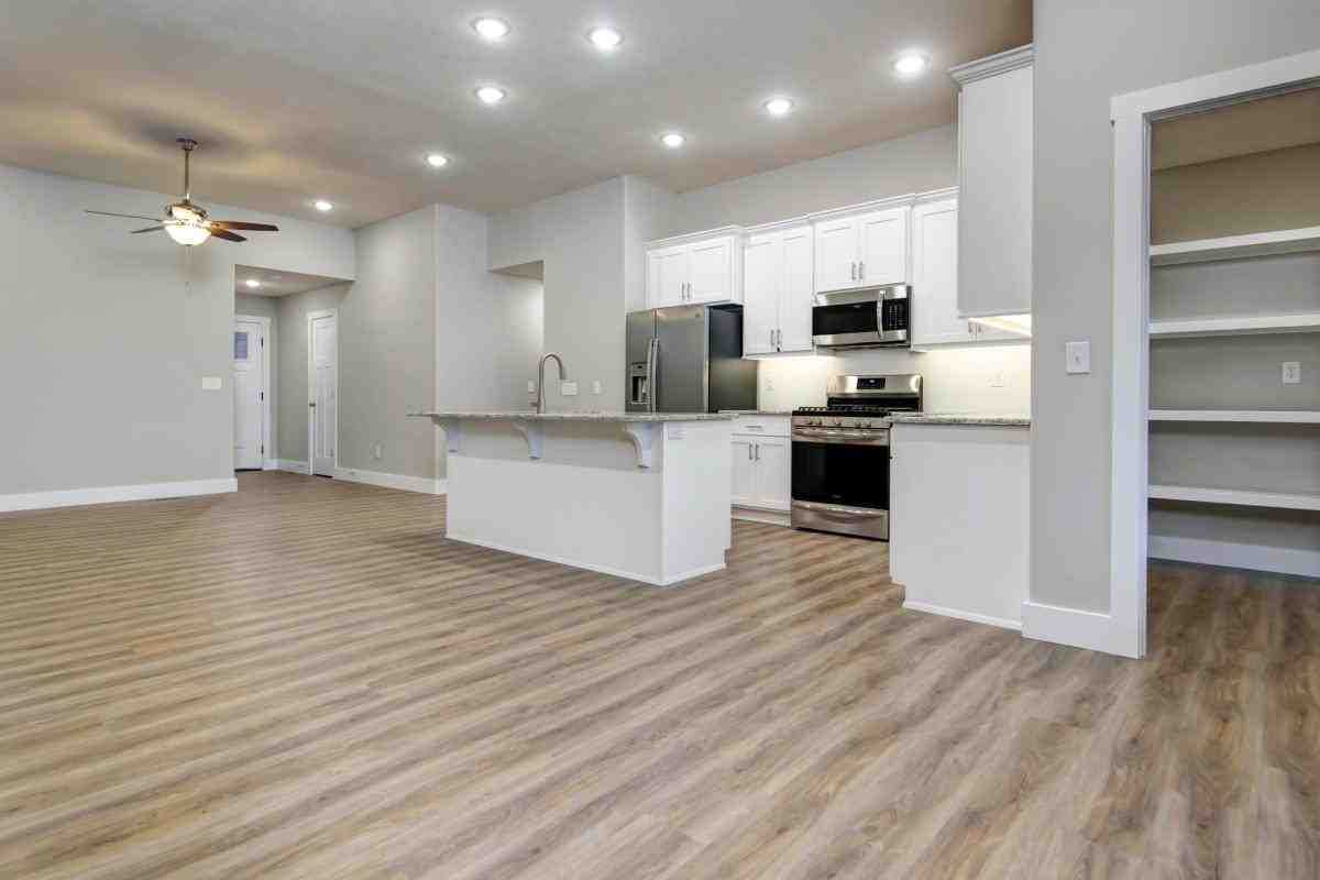 2465 Athens #NA - Photo 4 of 16