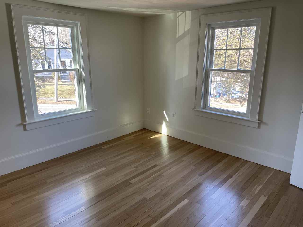 448 East St #B - Photo 3 of 20