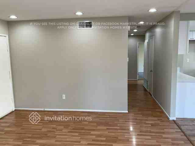 2313 S Pleasant Ave - Photo 4 of 21