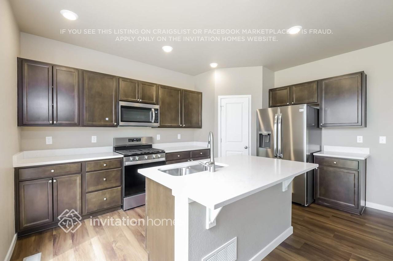 422 Elbert St - Photo 7 of 18