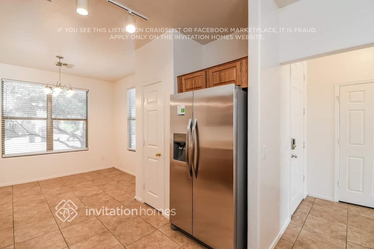 2186 W Agrarian Hills Dr - Photo 6 of 16