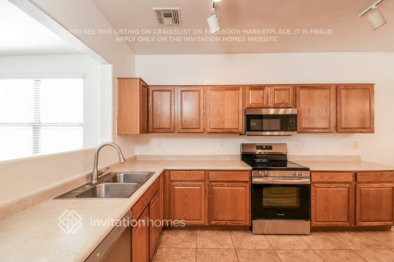 2186 W Agrarian Hills Dr - Photo 7 of 16