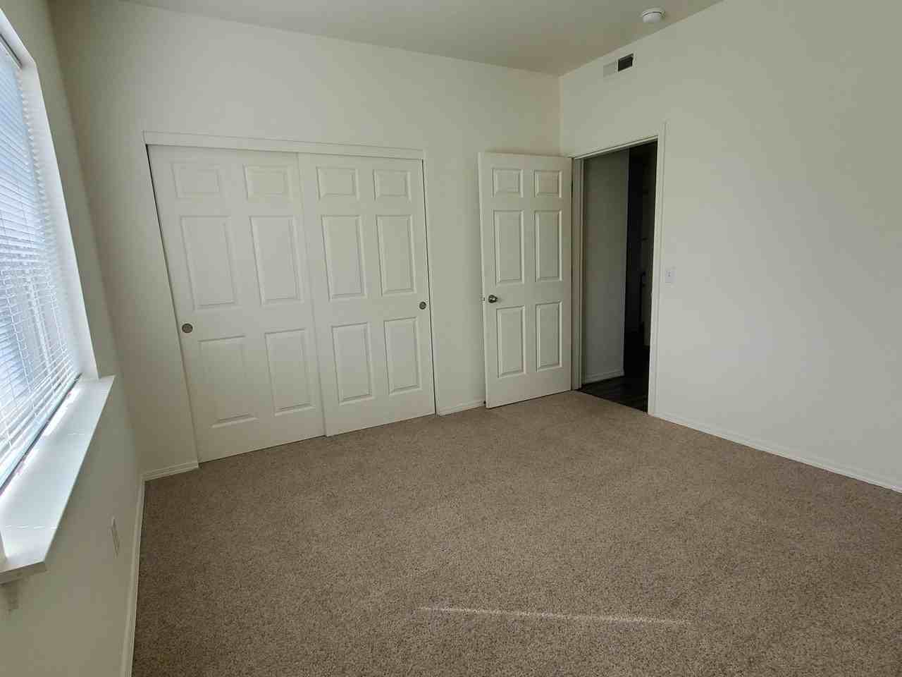 Aaron Ridge Apartments in Richland, WA with 1 or 2 Bedrooms, Pool, Fitness Center, A/C & More! - Photo 7 of 50