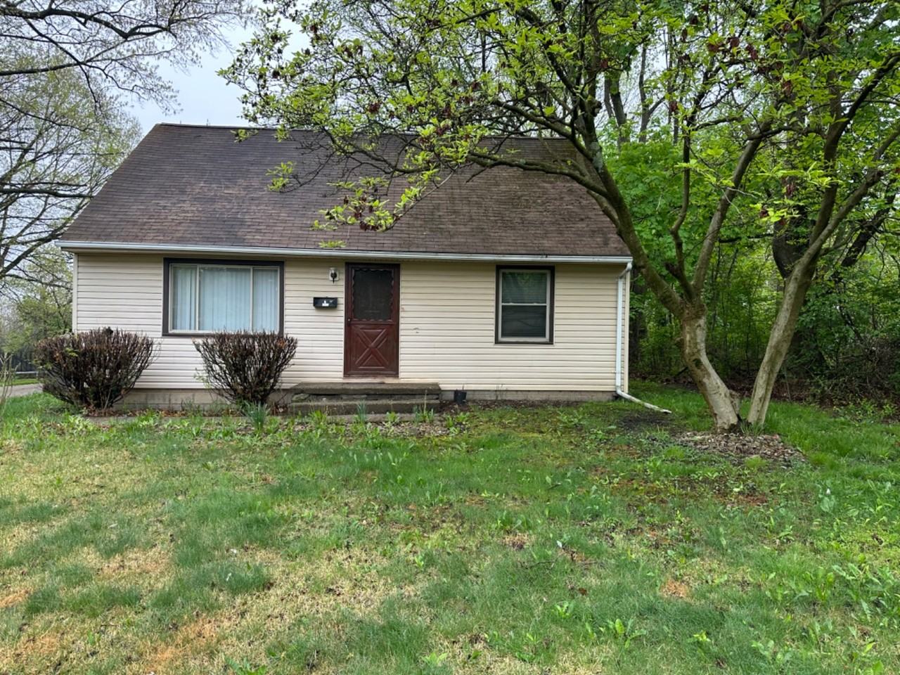 2758 Newbern Cir - Photo 2 of 20