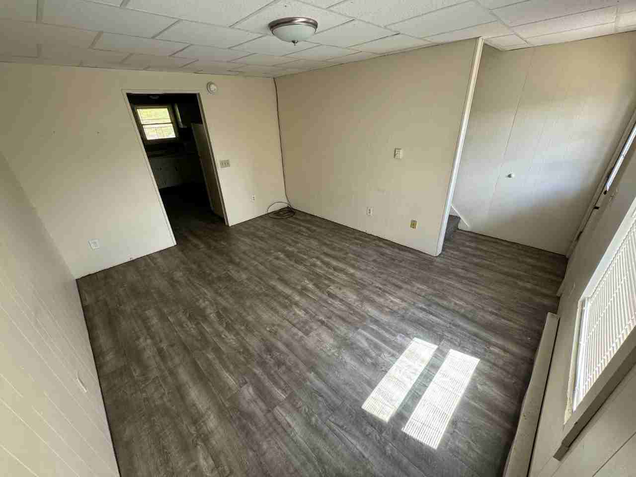 309 Lockard Avenue - Photo 3 of 7