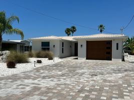 featured image of 3501 Companero Entra