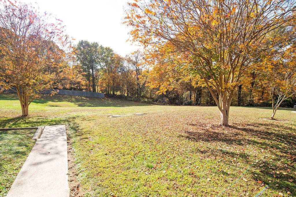 19831 Point Lookout Rd - Photo 2 of 2