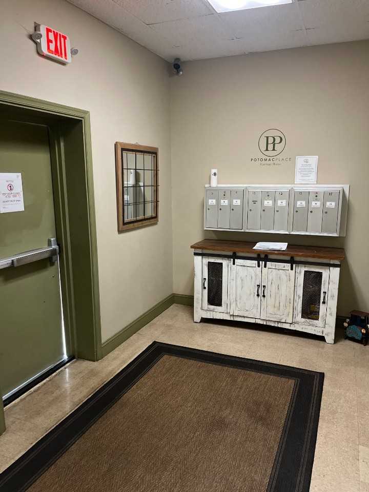 Potomac Place - Photo 4 of 10