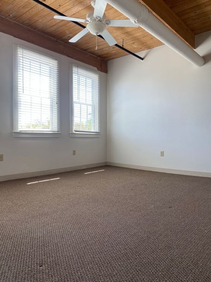 Bostonian Shoe Lofts - Photo 3 of 12