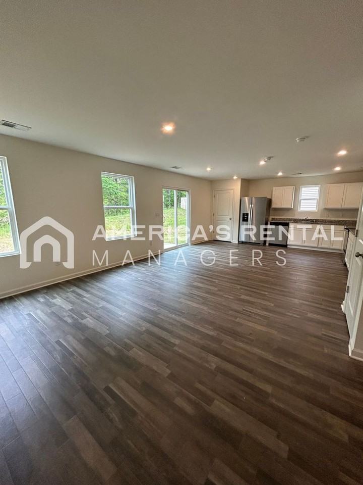 110 Stevens Cove Drive - Photo 6 of 33