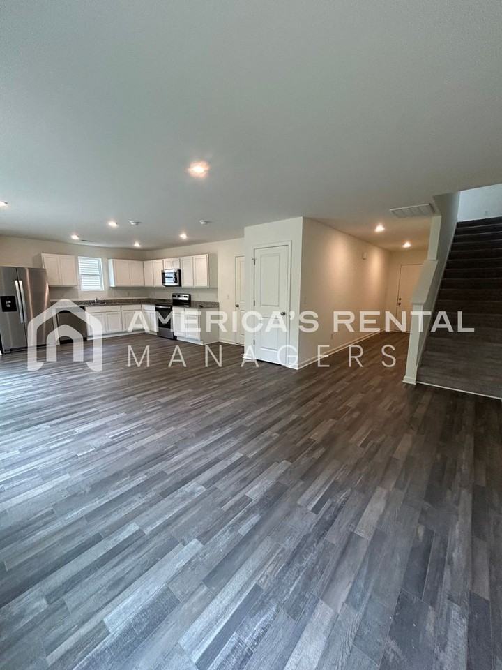 110 Stevens Cove Drive - Photo 7 of 33