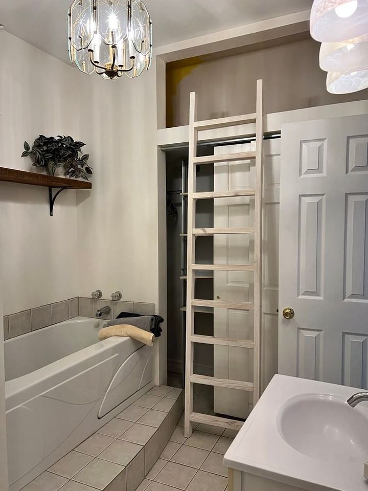 3717 Baring St - Photo 6 of 26