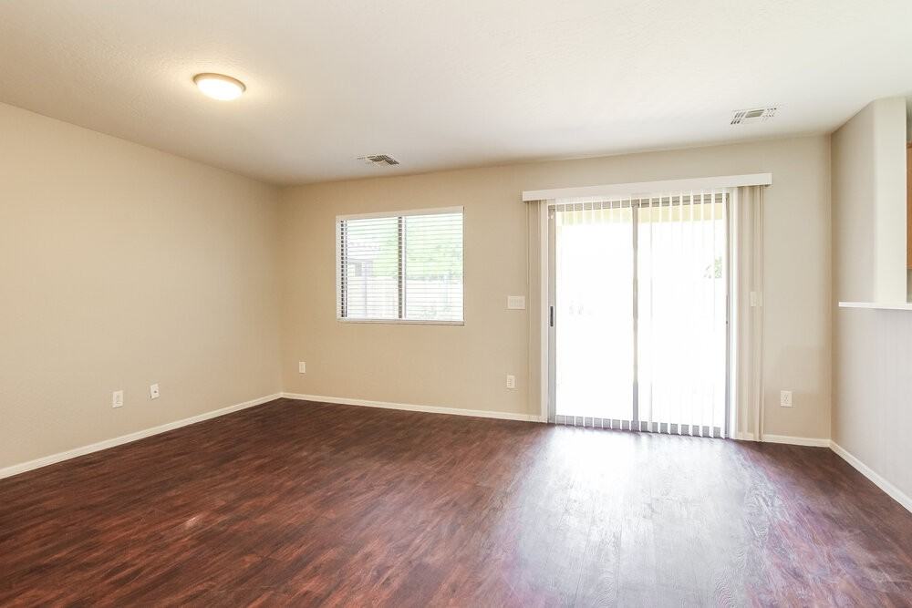 11146 W Brittlewood Dr - Photo 4 of 16