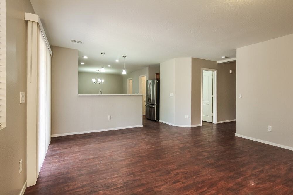 11146 W Brittlewood Dr - Photo 5 of 16