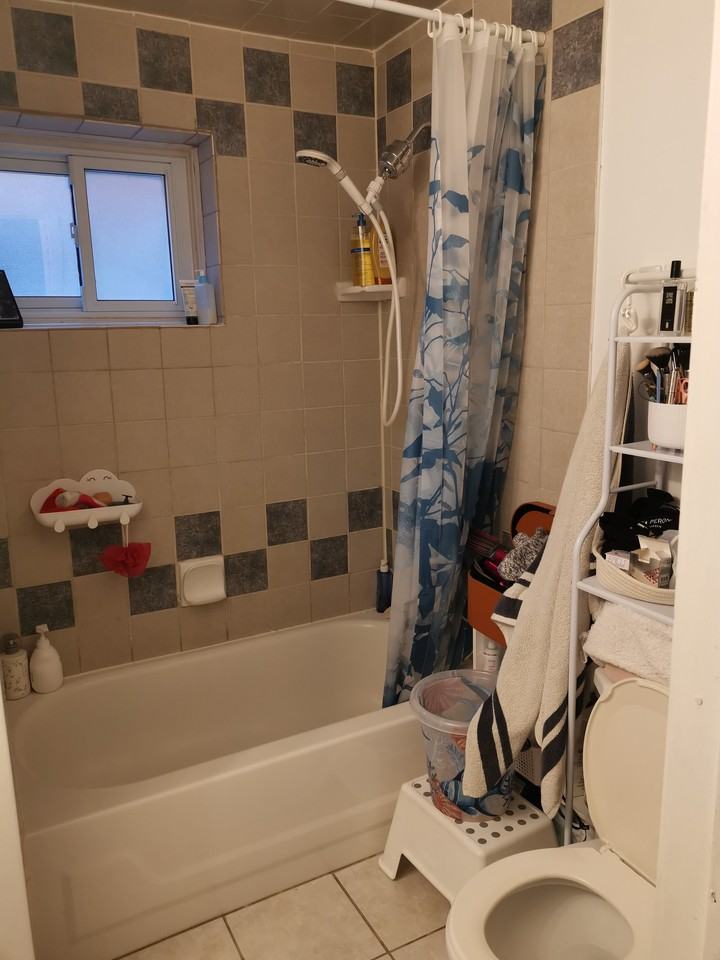 59 Renfield Crescent Lower - Photo 3 of 8