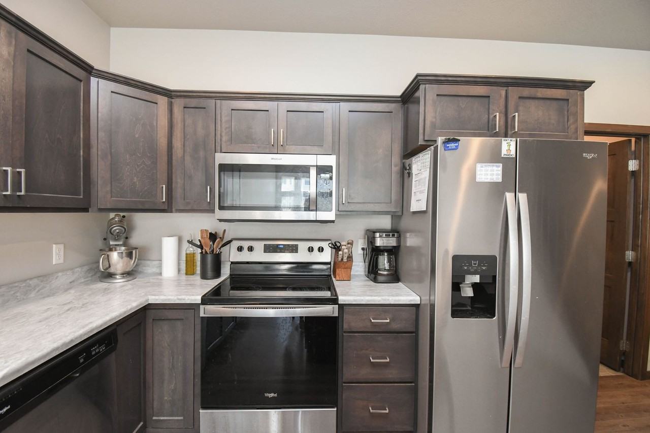 6120 S Alki Pl - Photo 7 of 43