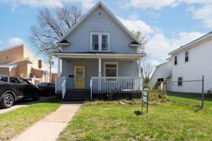 featured image of 906 Main St E