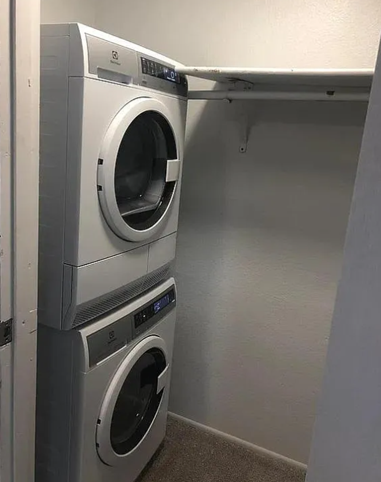 Chastain Apartments - Photo 6 of 38