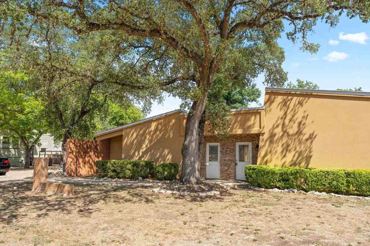 525 West Hutchison Street #B - Photo 2 of 26