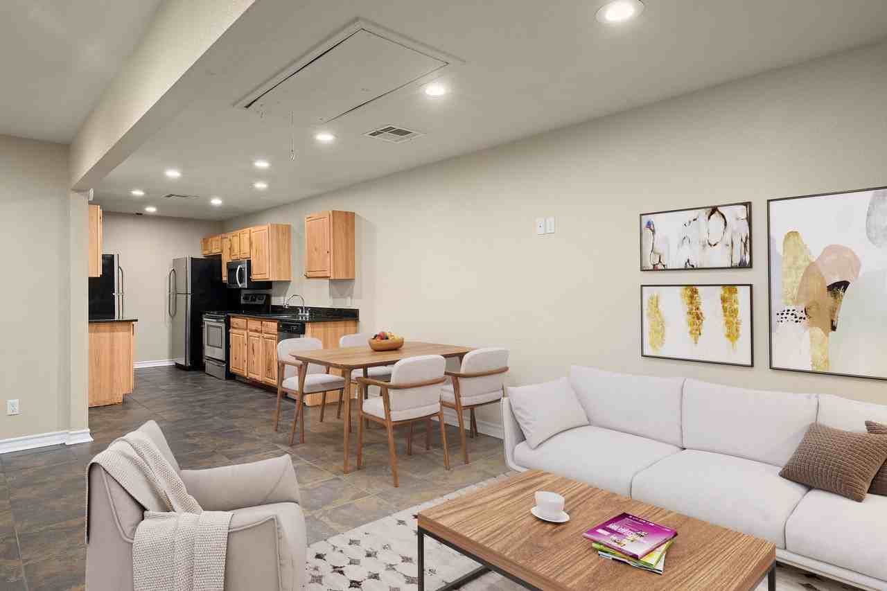 525 West Hutchison Street #B - Photo 5 of 26