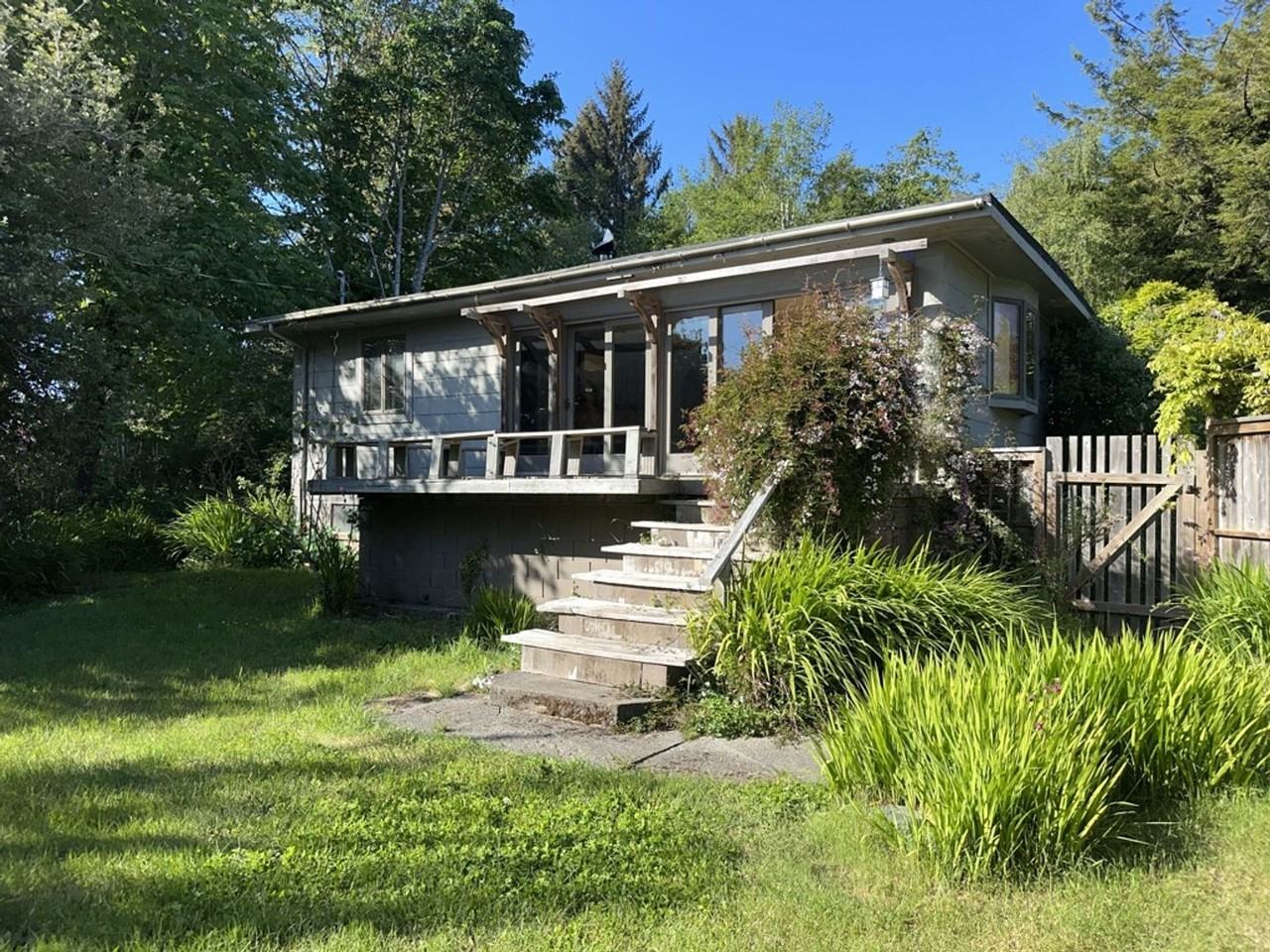 617 2nd Ave - Photo 3 of 50