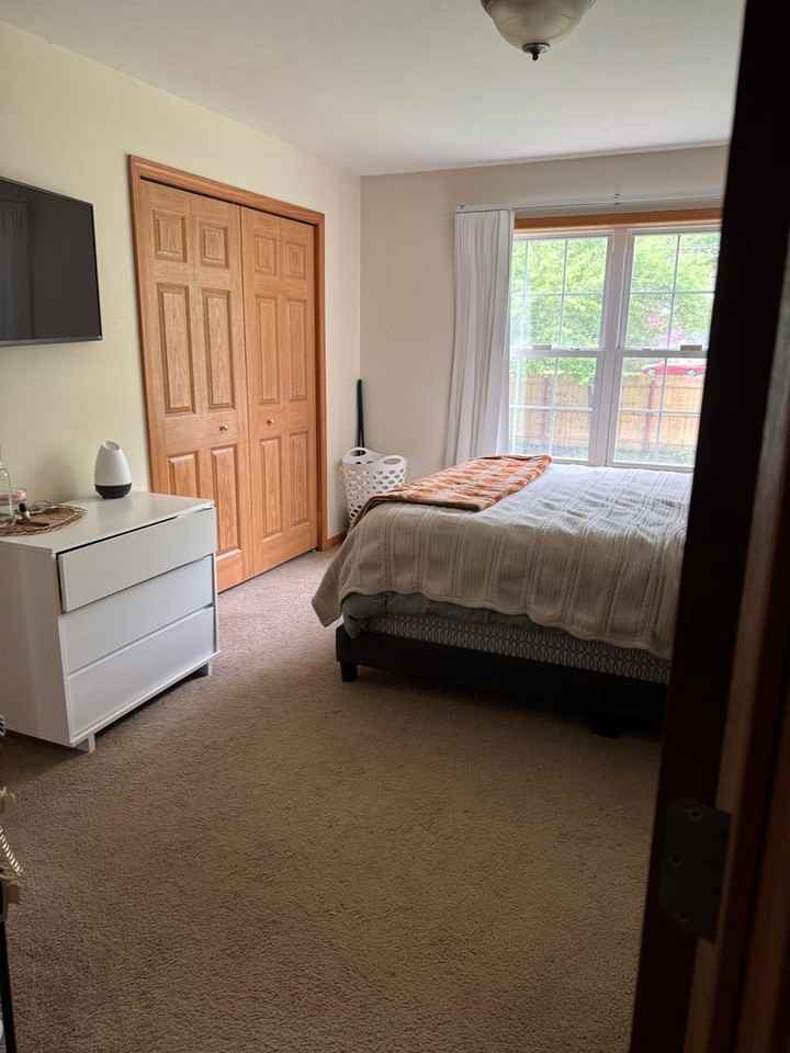 12273 Fort Meigs Blvd - Photo 3 of 6