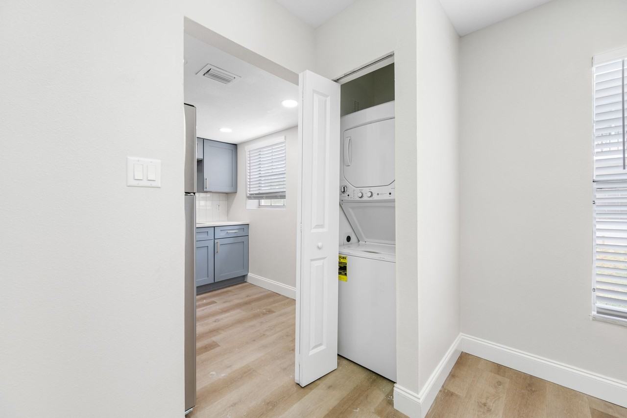 Fully Renovated 1 & 2BR Units in Prime Davis Islands Location – 211 Danube - Photo 6 of 13