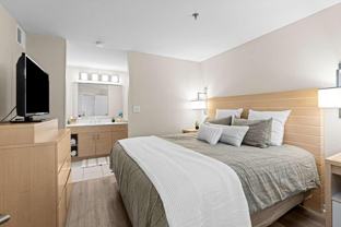 760 Mount Vernon Hwy Ne - Photo 1 of 1