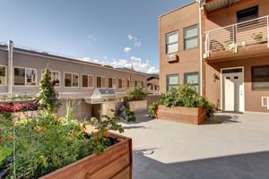 featured image of 1715 15th St