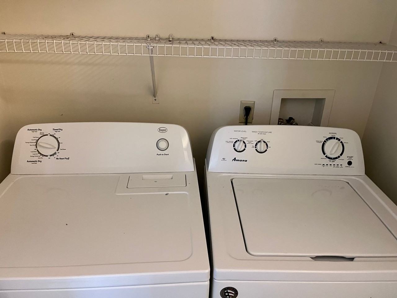 1958 Sara St - Photo 5 of 10