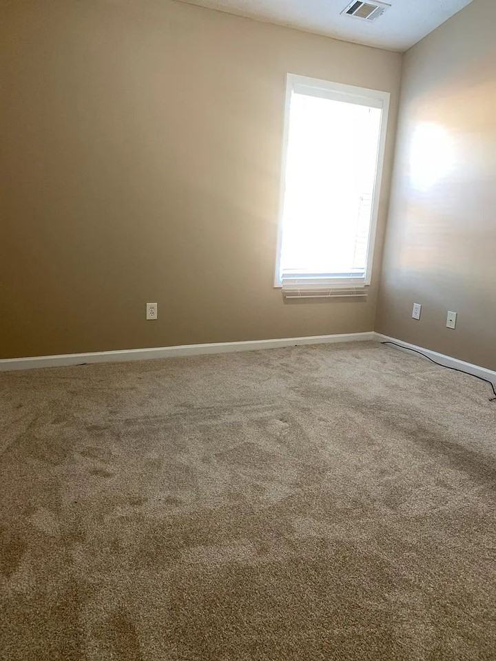 3815 Roses Trl - Photo 3 of 8