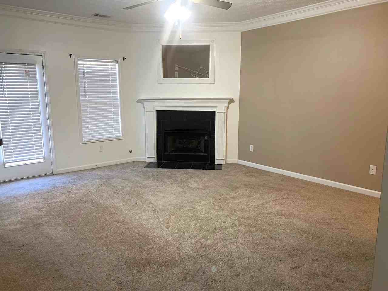 3815 Roses Trl - Photo 5 of 8