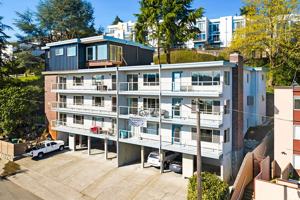 featured image of 2465 Dexter Ave N