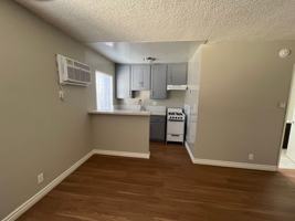 featured image of 1400 S Gramercy Pl