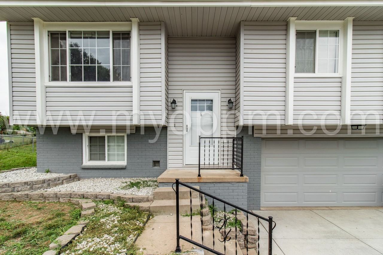 13616 Emiline Cir - Photo 3 of 23