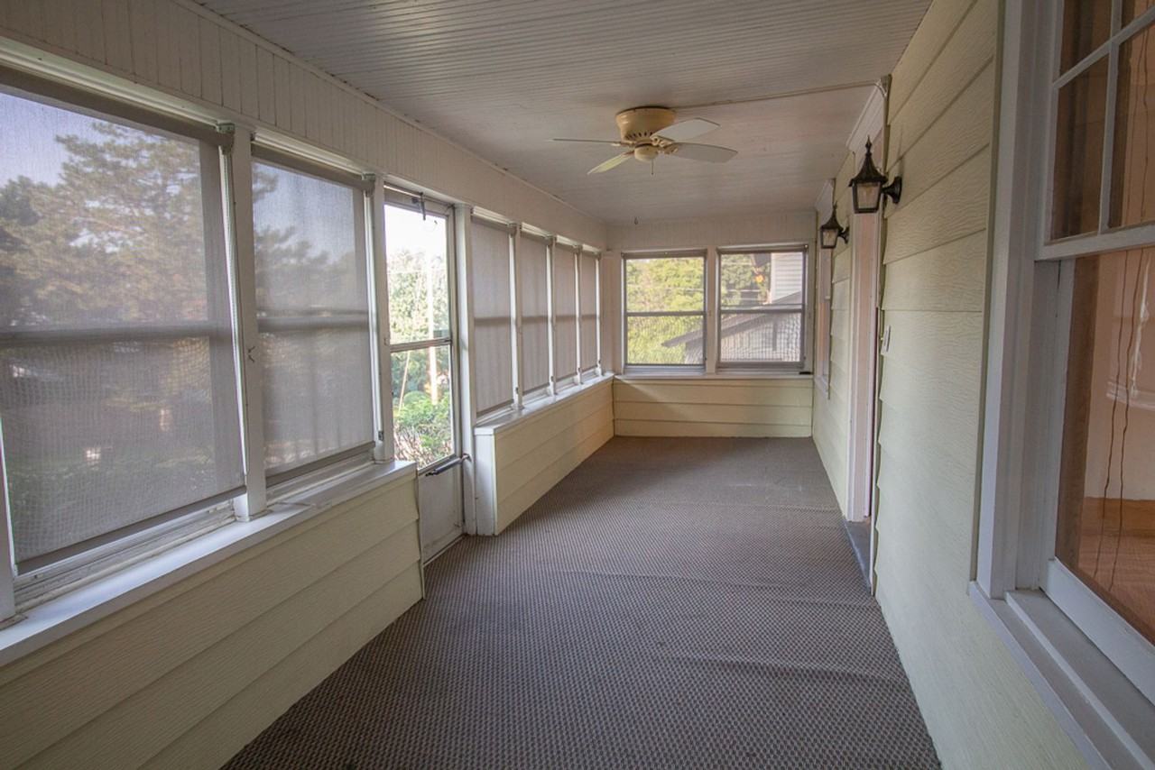 5404 Pacific St - Photo 2 of 26