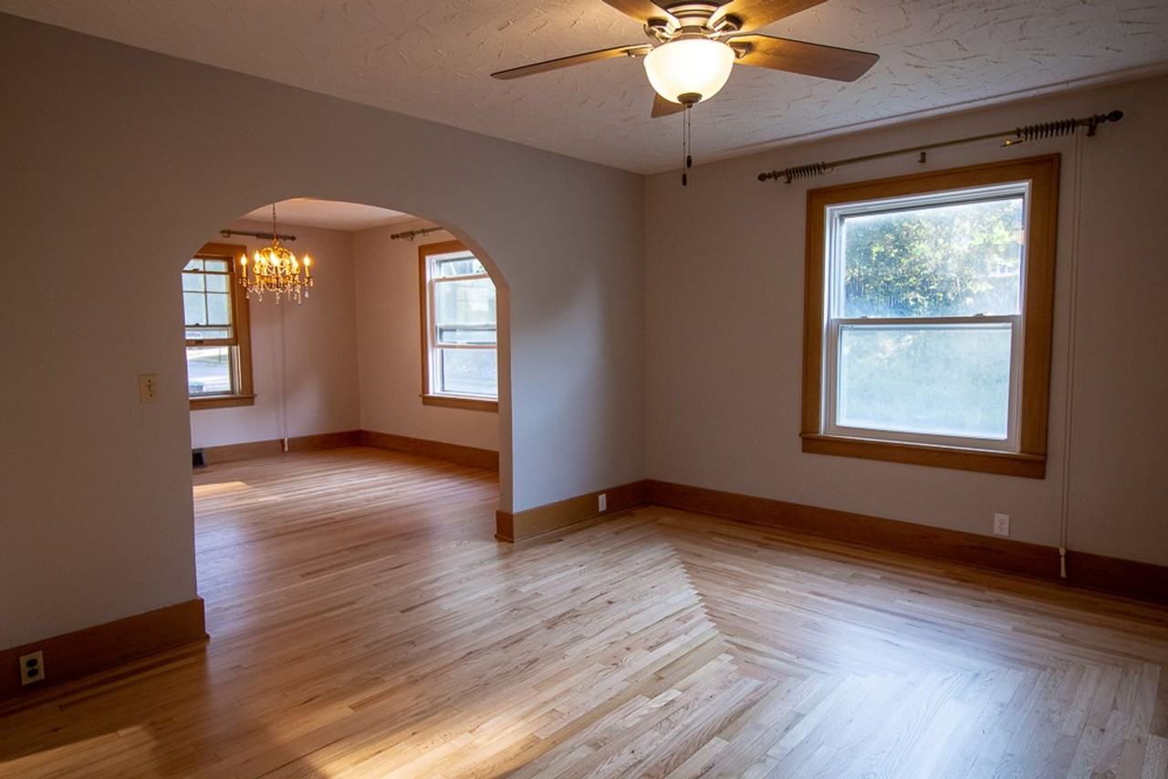 5404 Pacific St - Photo 5 of 26